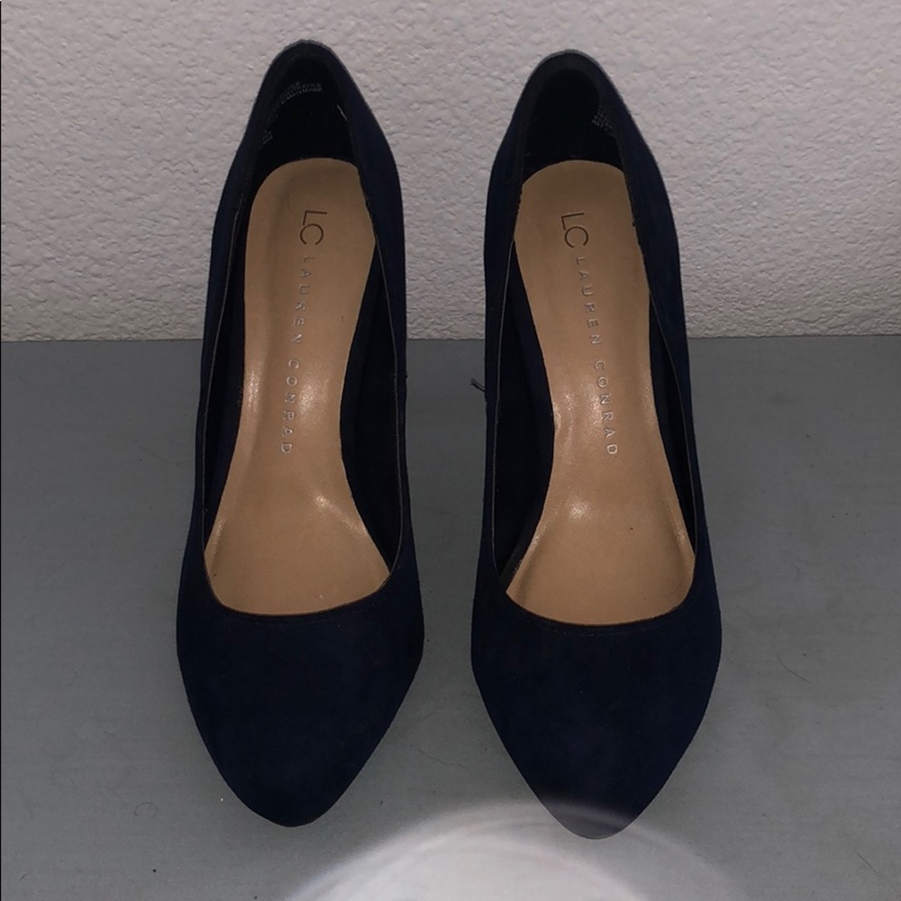 EUC LC Lauren Conrad blue pumps size 6